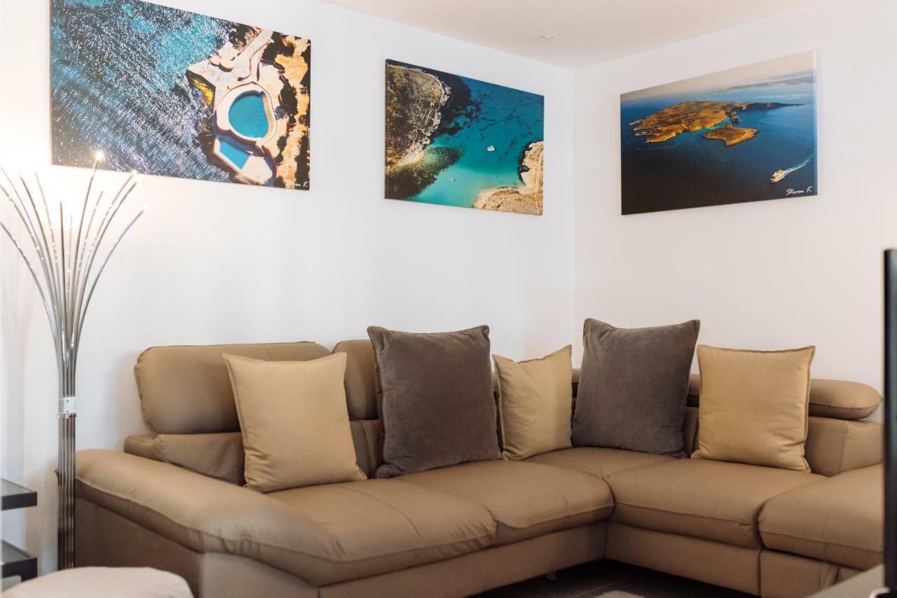 Tres Chic Double Sized Apartment Bucureşti Eksteriør bilde
